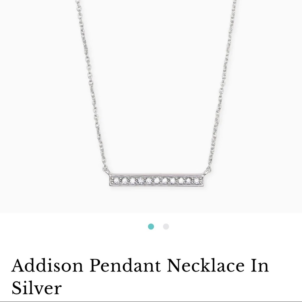 Kendra Scott necklace